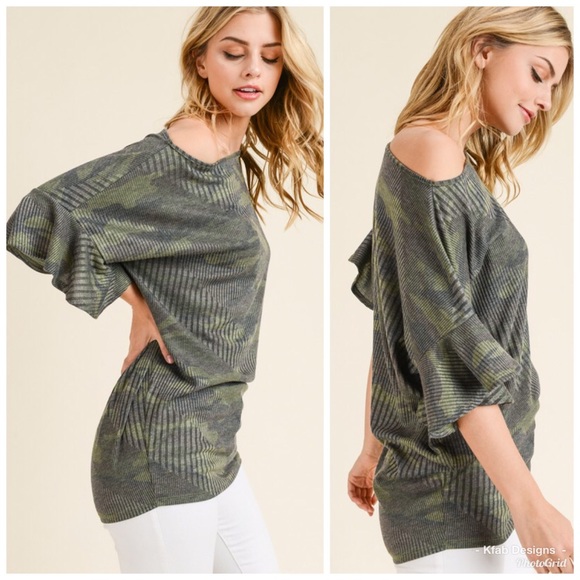 🥰LAST 1! Ribbed Ruffle Camo Off Shoulder Top! - Picture 3 of 4